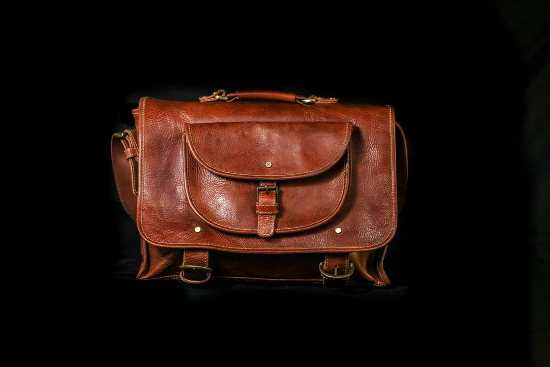 Tour Leather Travel Bag